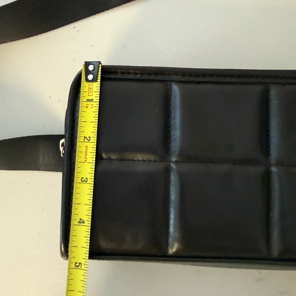 Amanda Uprichard Black Puffy Belt Bag Quilted Chocolate Bar Crossbody-black